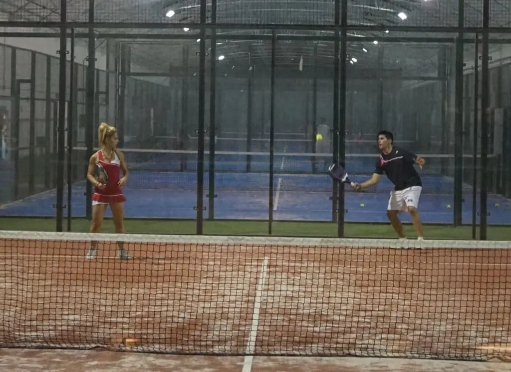 Olias Padel — instalación deportiva