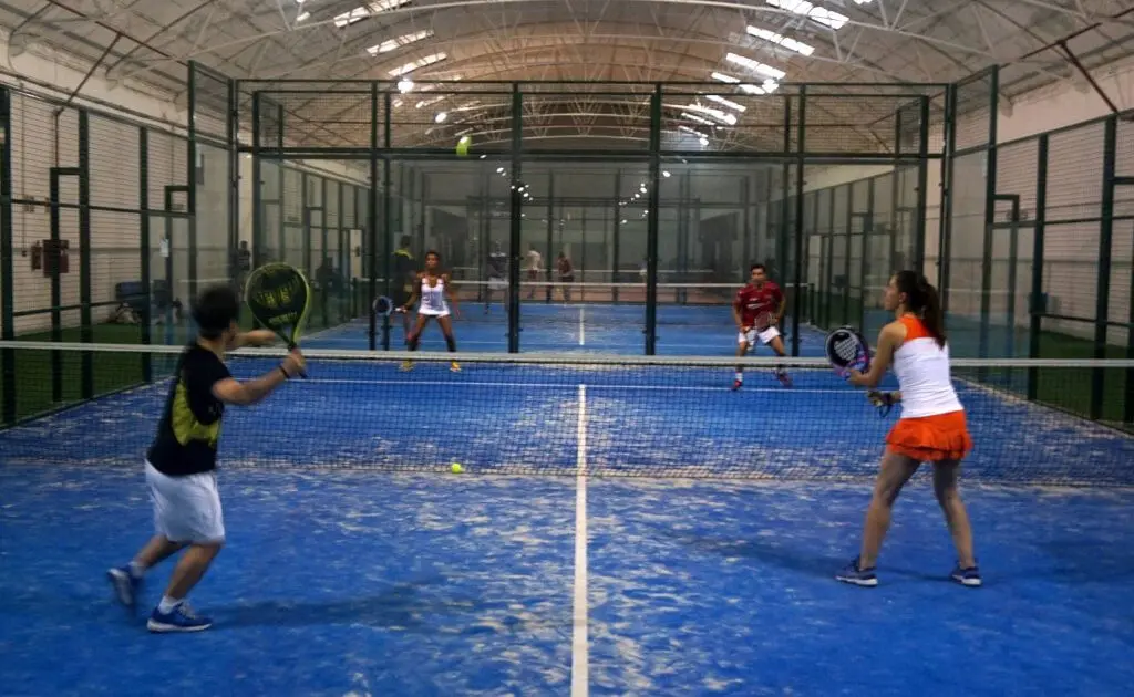 Olias Padel — instalación deportiva