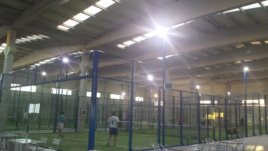 CrossPadel Sigüeiro — instalación deportiva