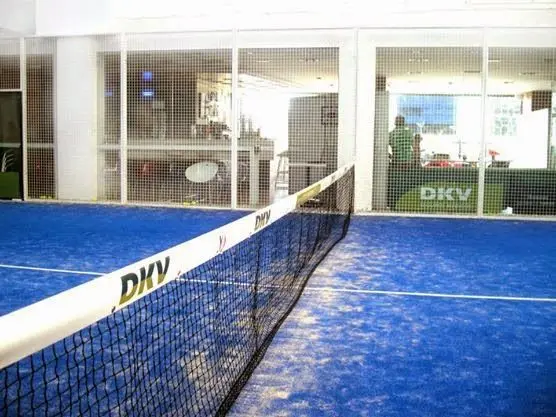 0,0 Padel — instalación deportiva