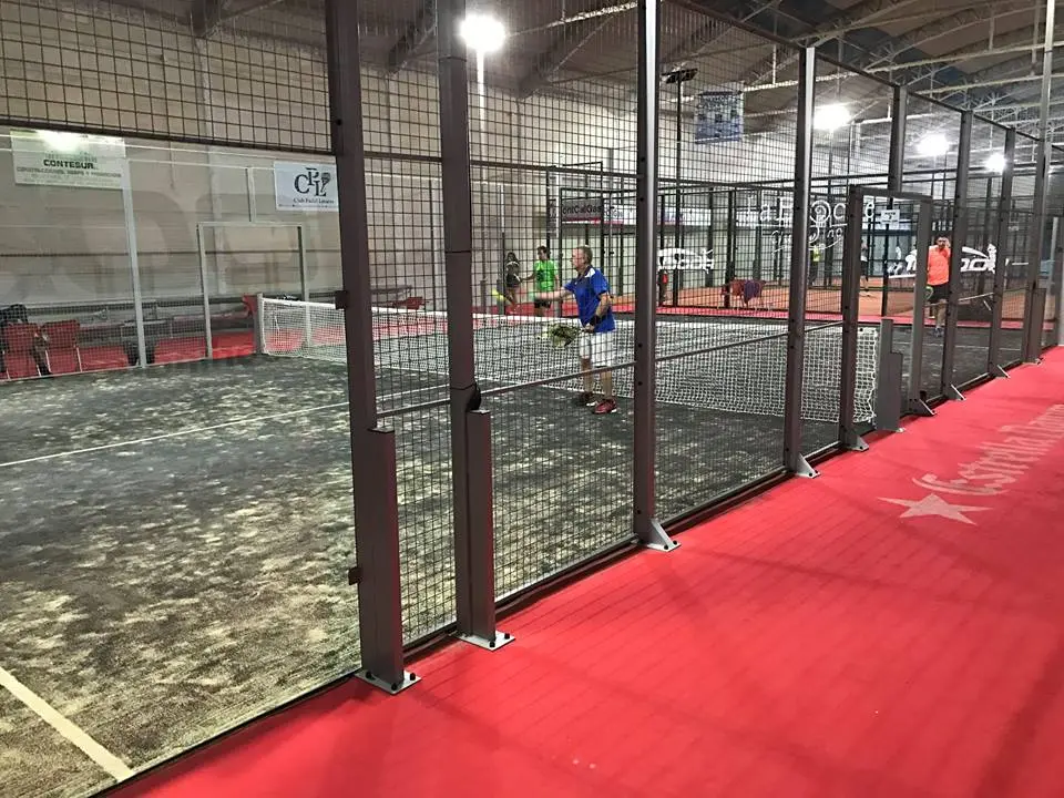 Padel Indoor Linares — instalación deportiva