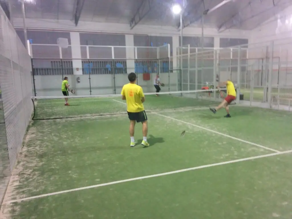 UP Padel Indoor Argentona — instalación deportiva
