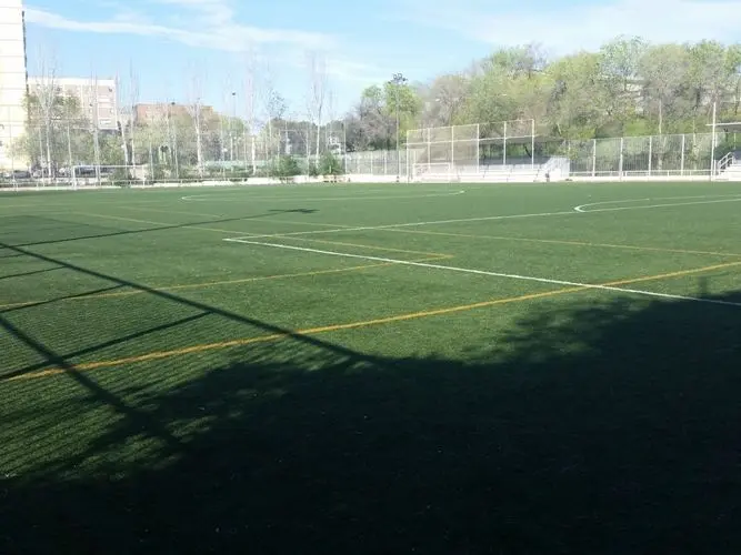 Campo De Futbol Las Cocheras — instalación deportiva