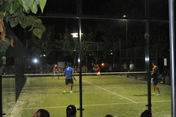 Club Padel Cambrils — instalación deportiva