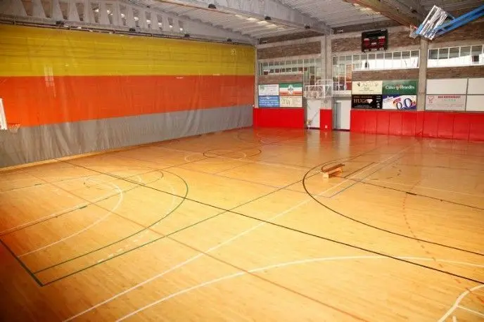 Pista Polideportiva Sant Joan Despí — instalación deportiva