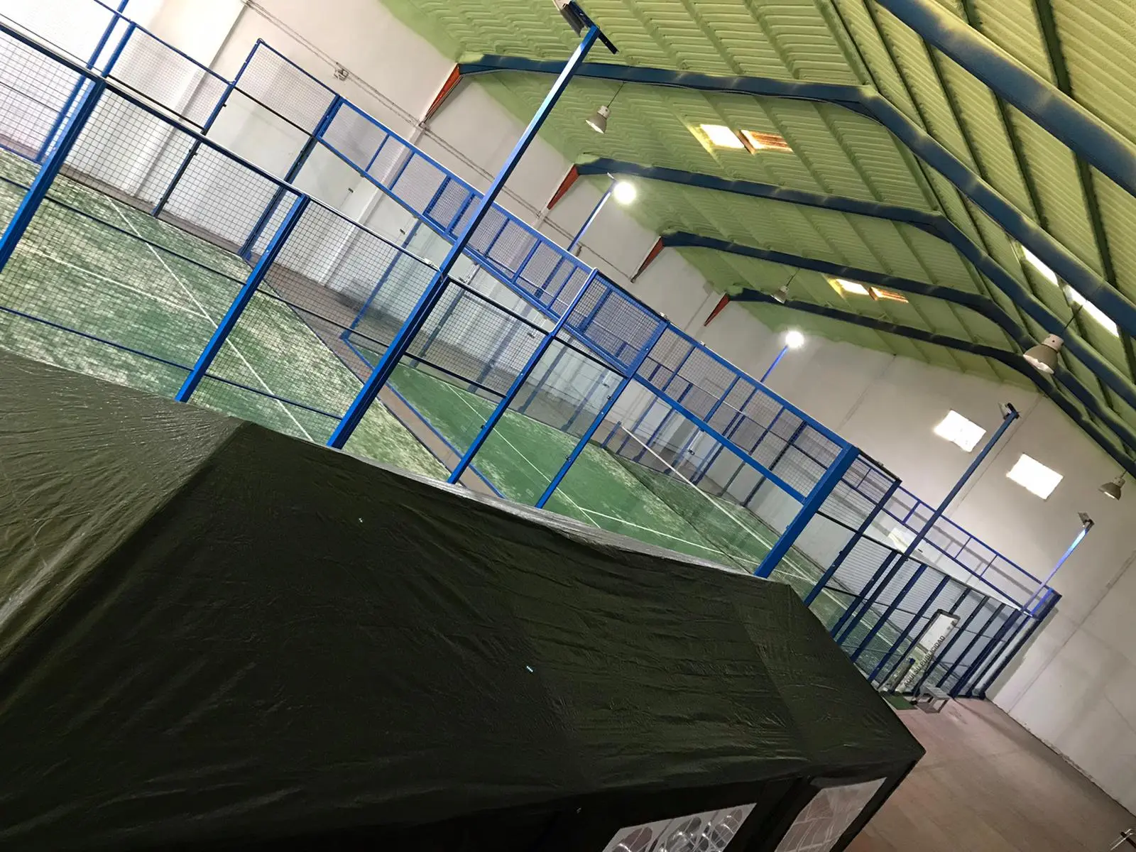 Padel Indoor Casas Ibañez — instalación deportiva