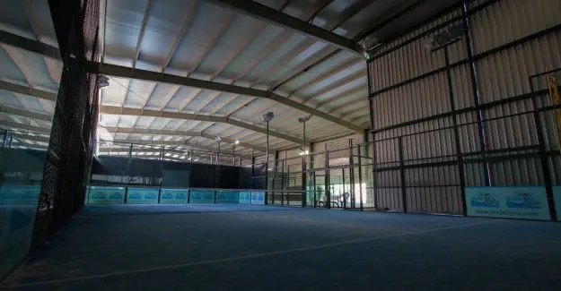 Club PadelYou Móstoles — instalación deportiva