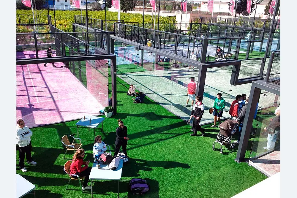 Cobatillas Padel Sport — instalación deportiva
