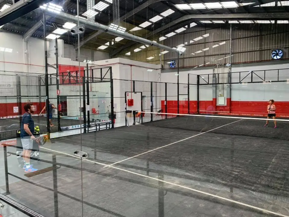 Pádel Málaga Indoor — instalación deportiva