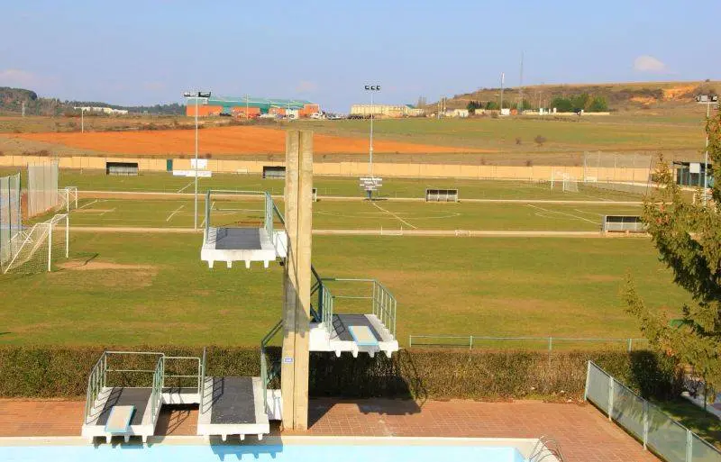 Casa de Asturias en León — instalación deportiva