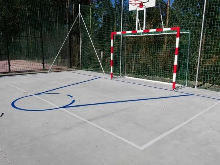 Pista de padel Camping Villaviciosa — instalación deportiva