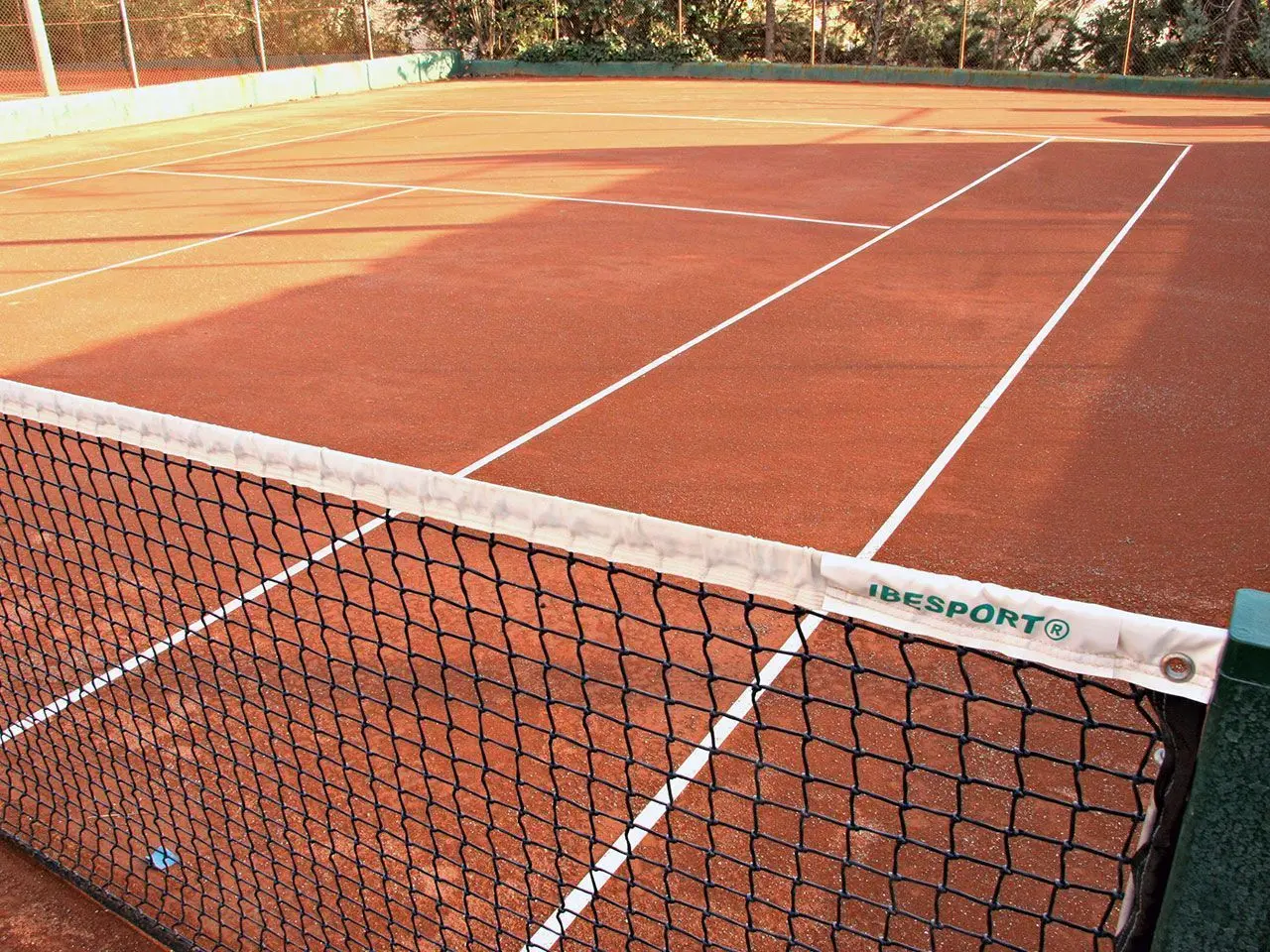 Real Sociedad de Tenis de Granada — instalación deportiva