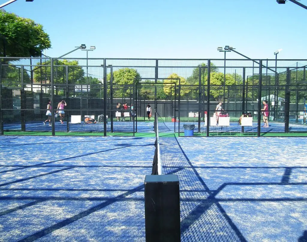 Club Más Padel — instalación deportiva