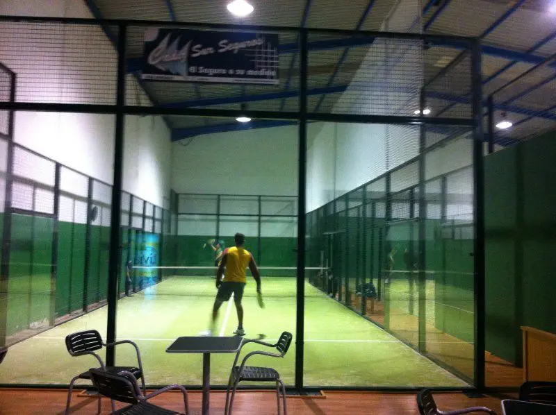 Club Bullpadel ZF — instalación deportiva