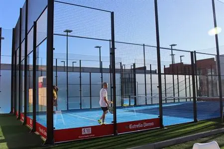 Padel Club La Llagosta — instalación deportiva