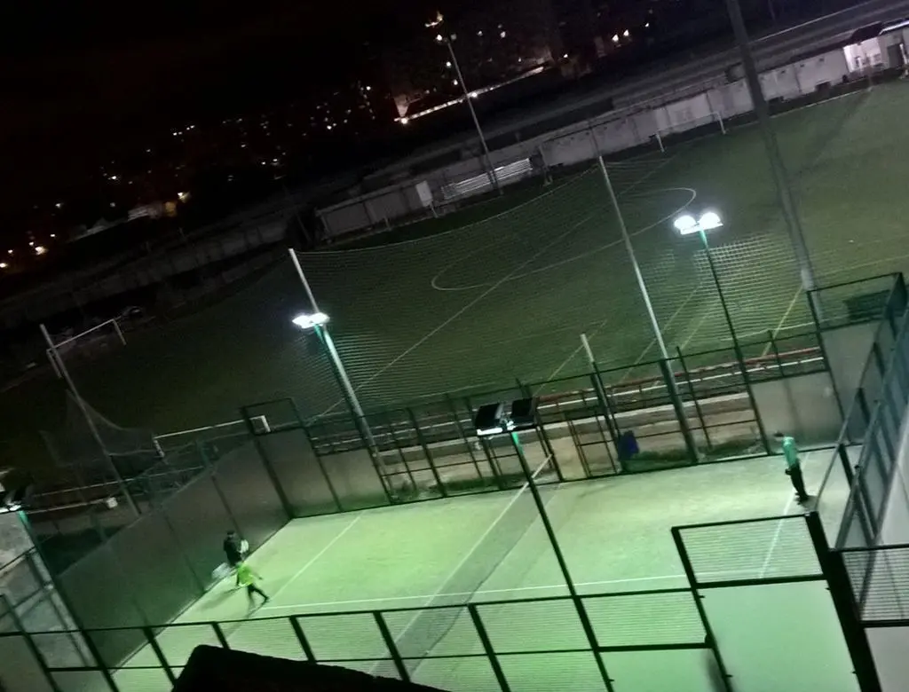Padel 7 Sant Andreu — instalación deportiva