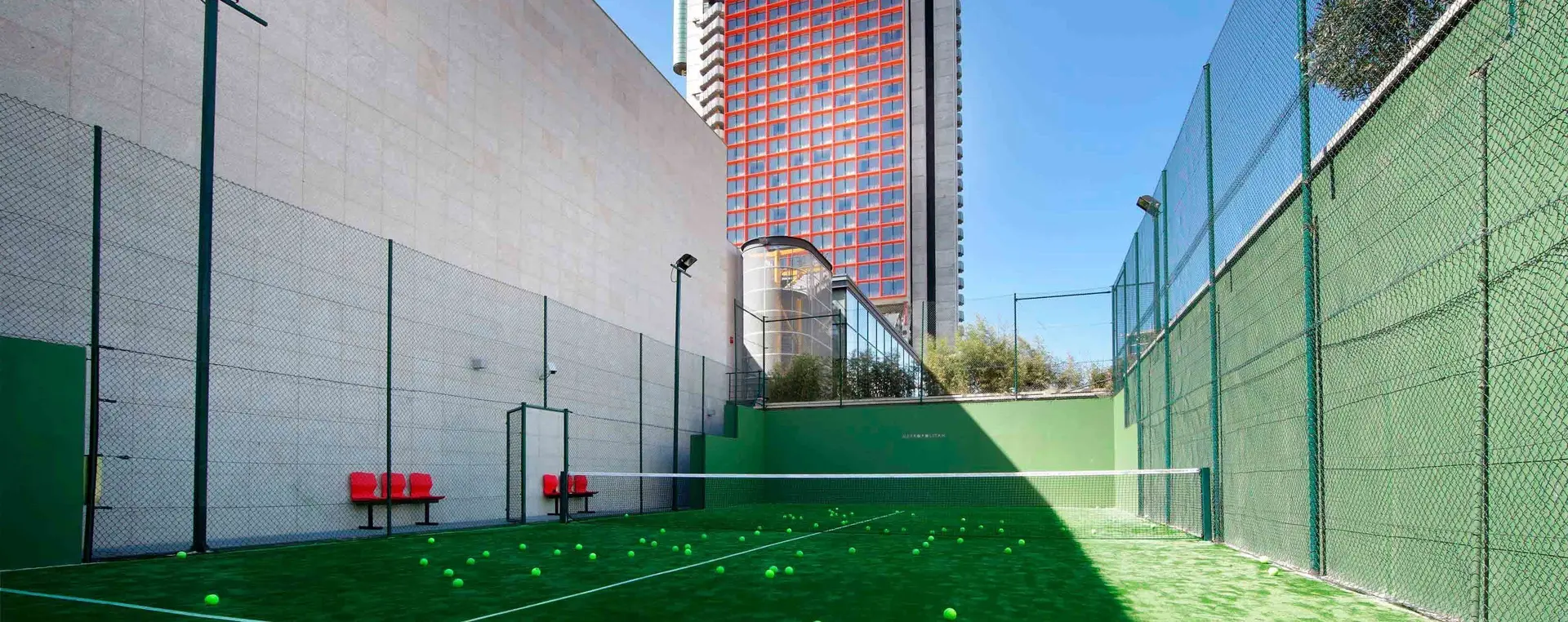 Metropolitan Gran Vía — instalación deportiva