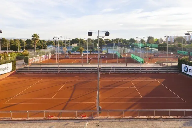 Tennis Salou H2O — instalación deportiva