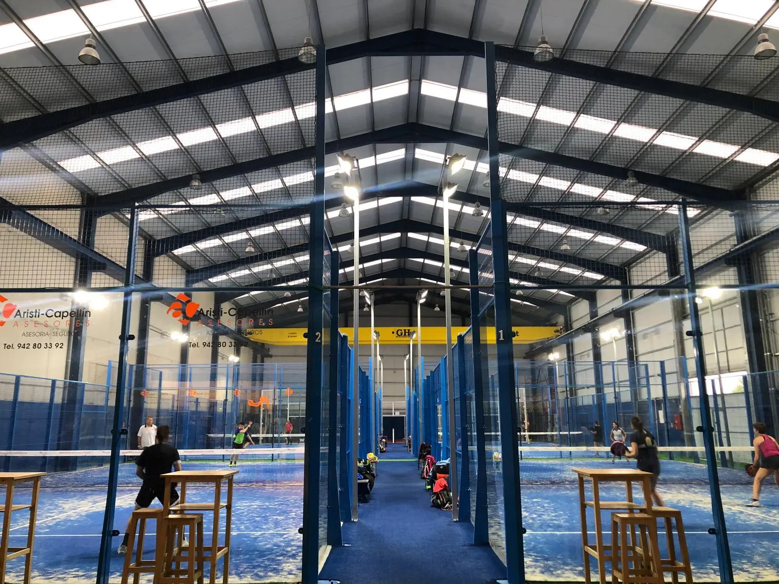 Racket Sport Center — instalación deportiva