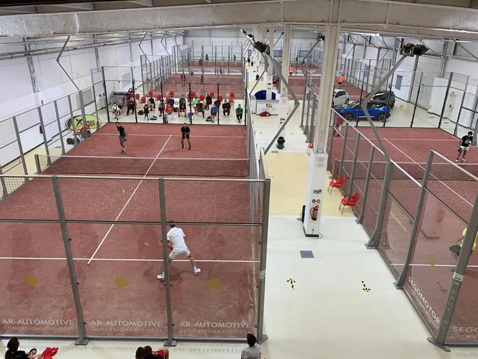 Pádel Factory Segovia — instalación deportiva