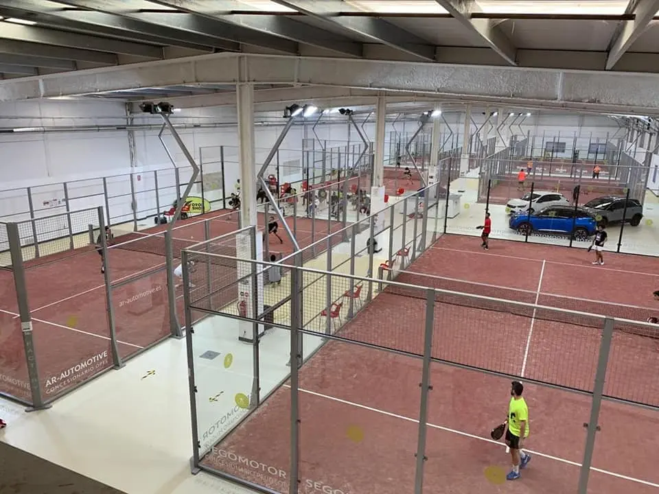 Pádel Factory Segovia — instalación deportiva