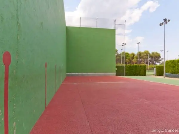 Club de Tenis Ontinyent Helios — instalación deportiva