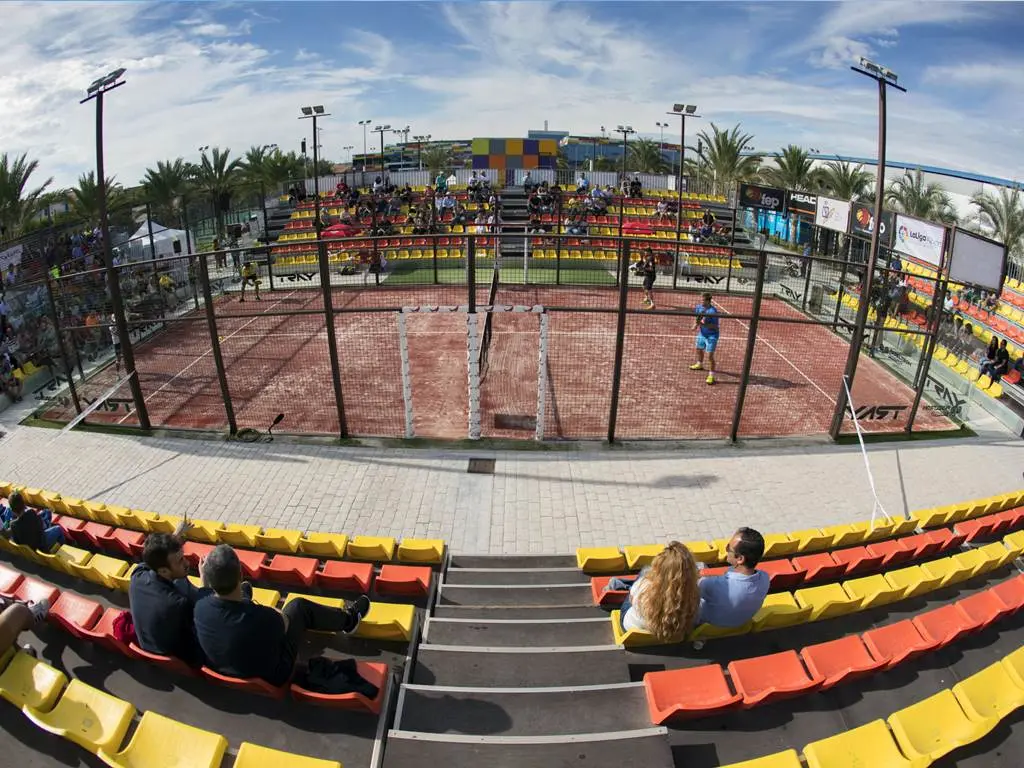 Padeltron Arena — instalación deportiva