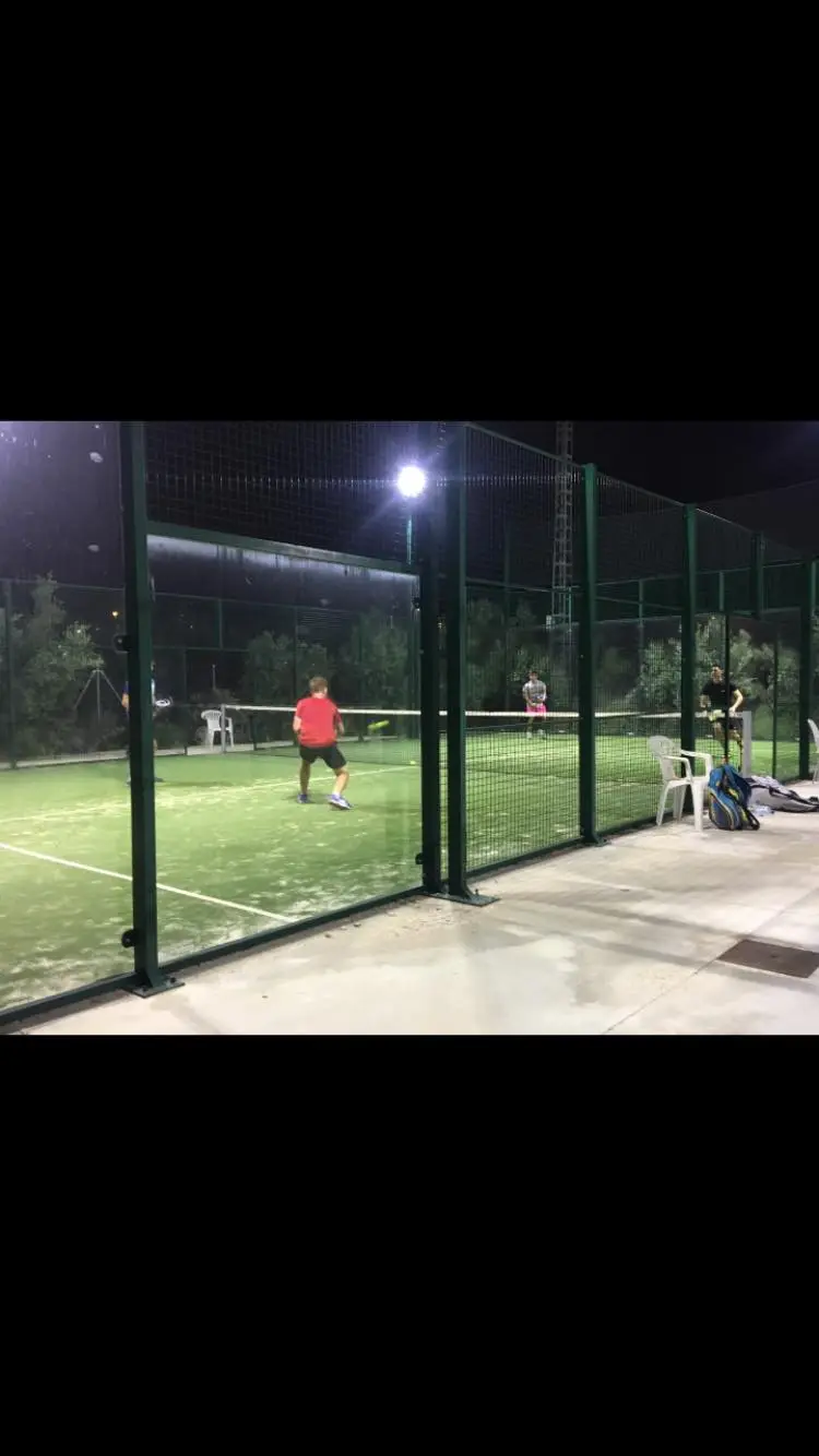 Padel One Elche — instalación deportiva