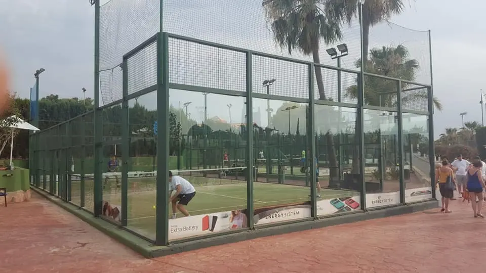 CH2 La Marina — instalación deportiva