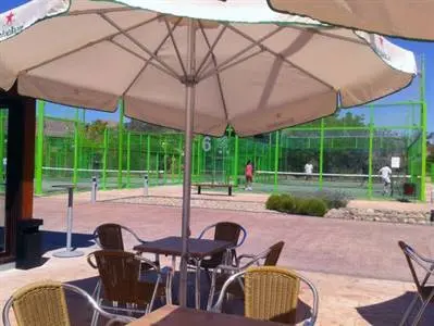 Club Padel Indoor Alcalá Cisneros — instalación deportiva