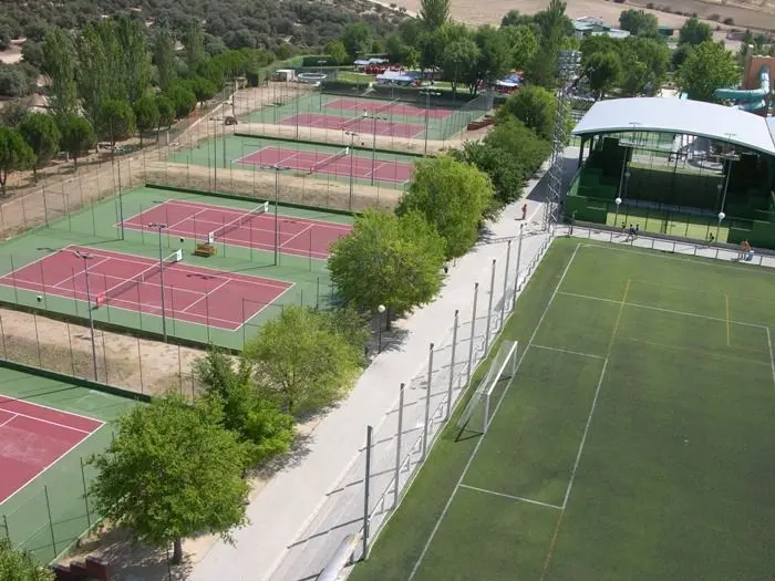 Polideportivo Municipal Dehesa Boyal — instalación deportiva