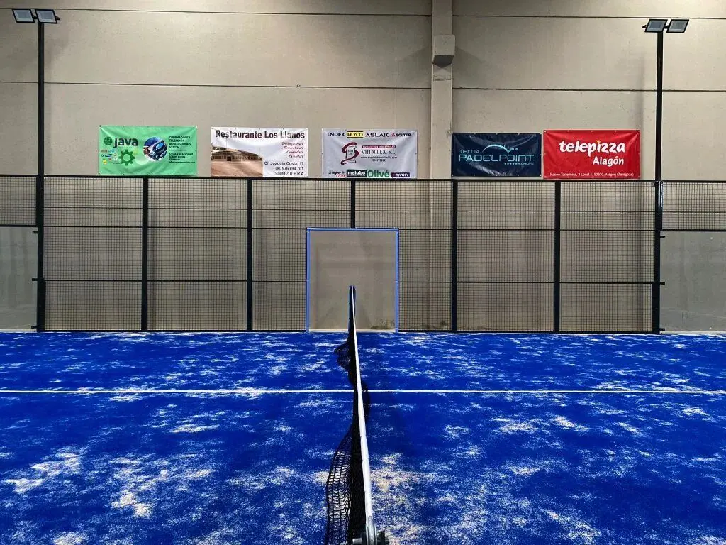 Zuera Indoor Padel — instalación deportiva