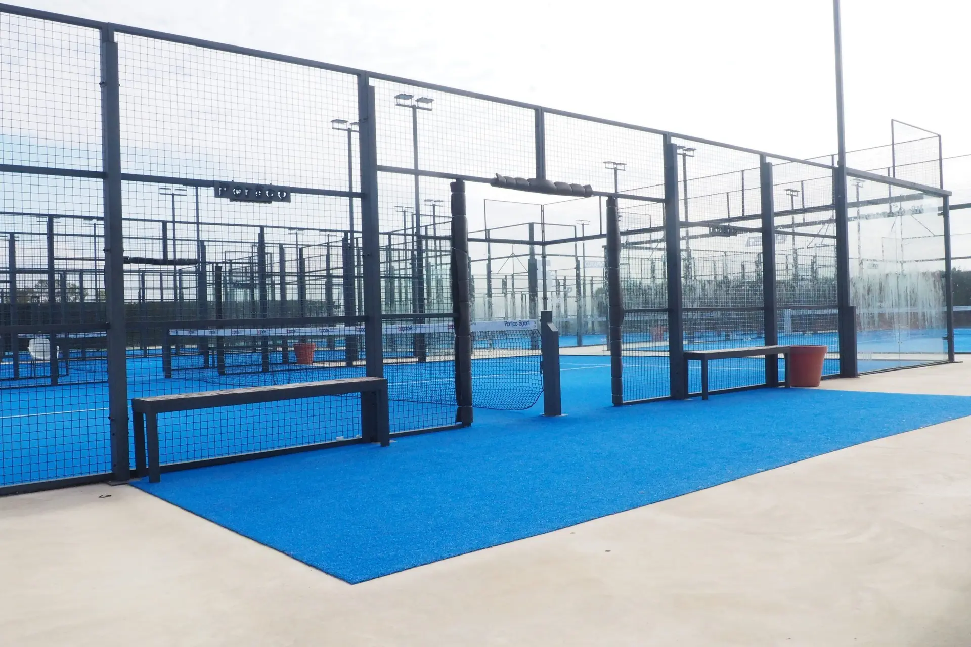 BAPadel Barcelona Resort — instalación deportiva