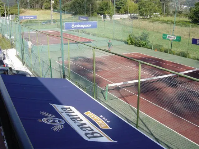 Club de Tenis A Pedralba — instalación deportiva