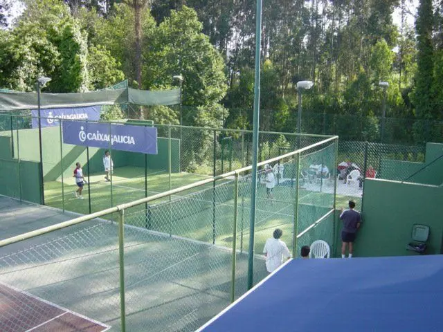 Club de Tenis A Pedralba — instalación deportiva