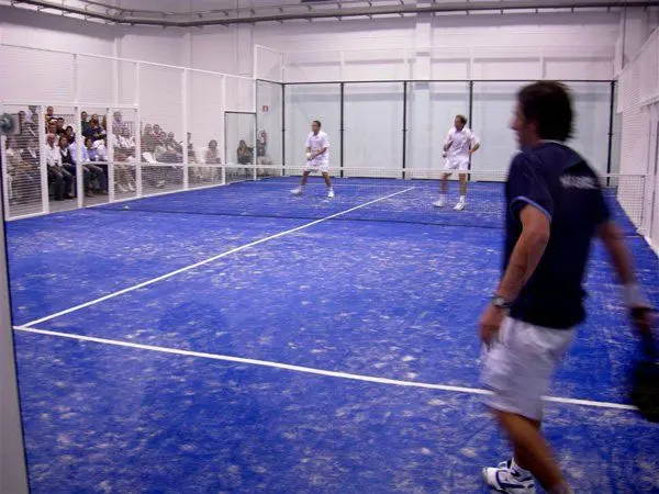 Planet Padel — instalación deportiva