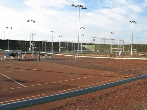 Club de Tenis Osca — instalación deportiva