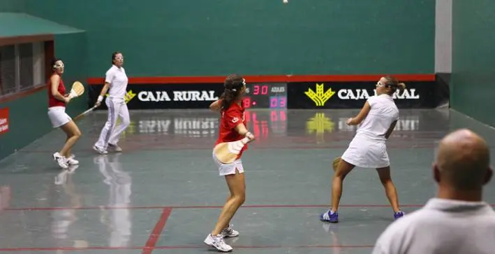 Club Tenis Pamplona — instalación deportiva