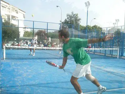 Club de Pádel Los Granados — instalación deportiva