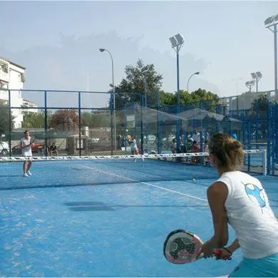 Club de Pádel Los Granados — instalación deportiva