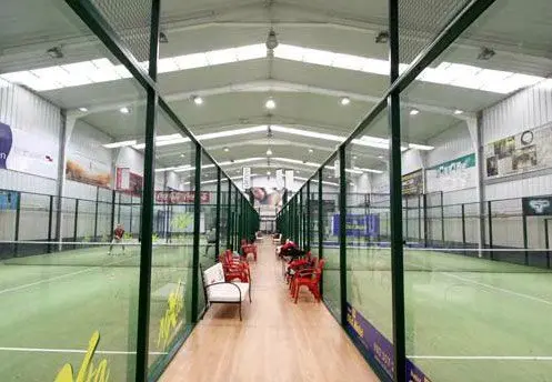 Pádel Five — instalación deportiva