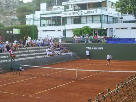 Club de Tenis Almería — instalación deportiva
