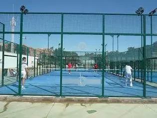 Club Padel Requena Islantilla — instalación deportiva