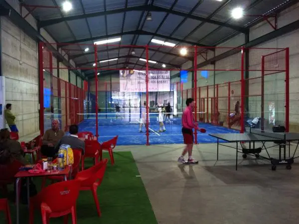 Padel Indoor 5.1 — instalación deportiva