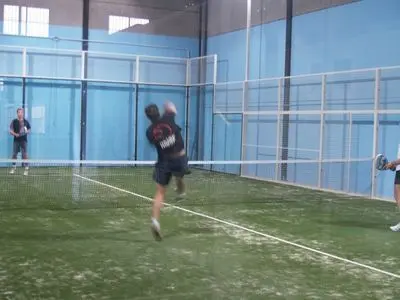Padel Indoor El Viso — instalación deportiva