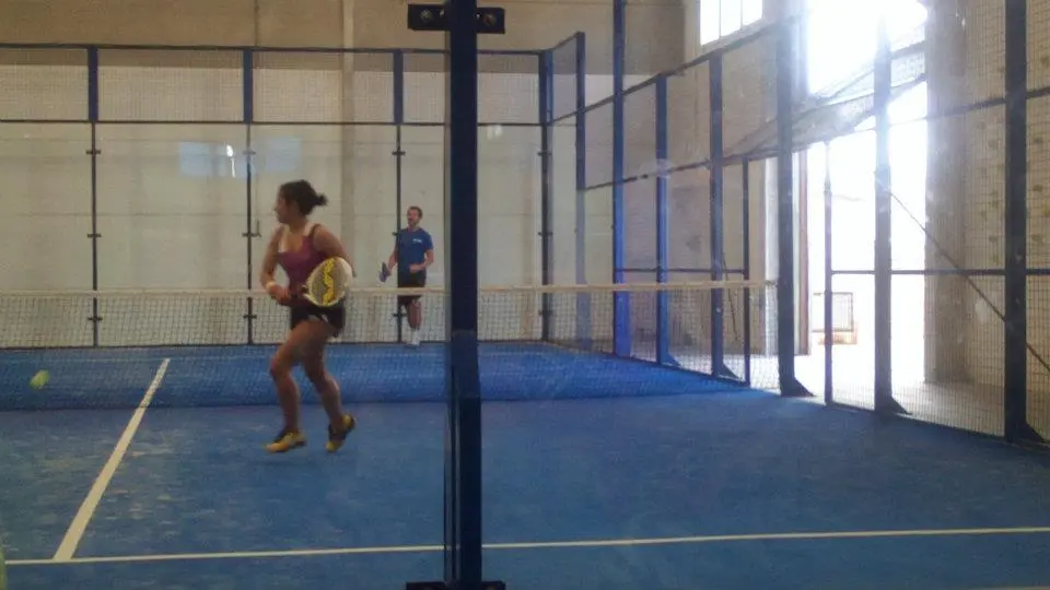 Tot Padel Indoor Algemesi — instalación deportiva