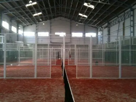 Padel Indoor Paiporta - RedPadel — instalación deportiva