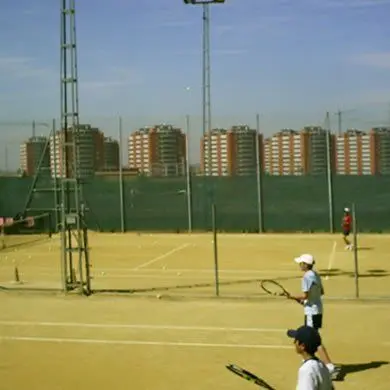 Club de Tenis Pítamo — instalación deportiva