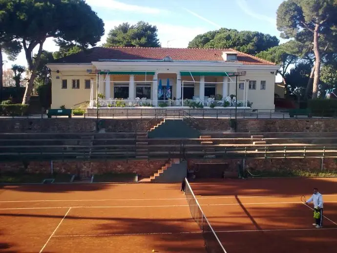 Reial Societat de Tennis Pompeia — instalación deportiva