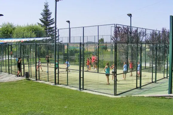 Berga Resort Club Esportiu — instalación deportiva